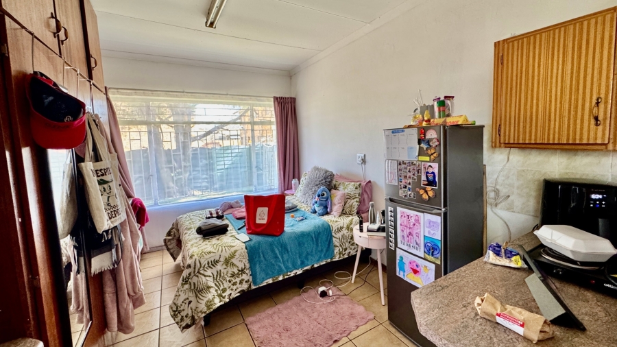 11 Bedroom Property for Sale in Die Bult North West